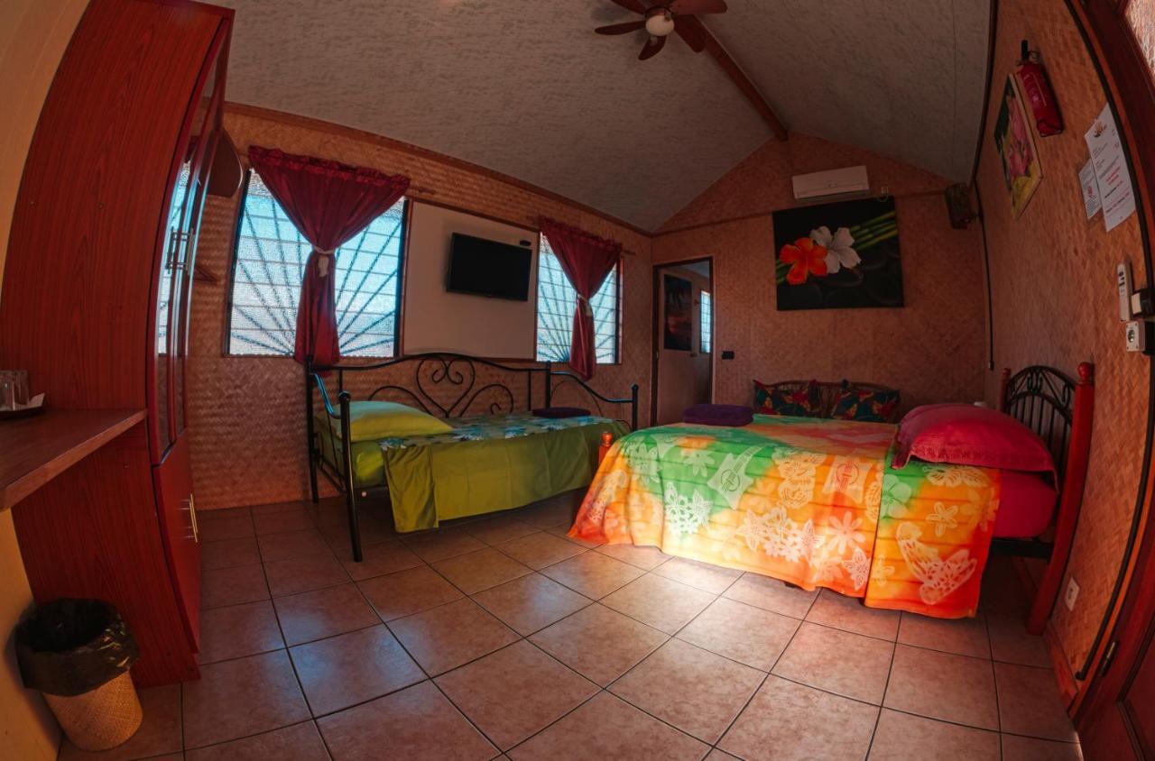 Inaiti Lodge Papeete  Buitenkant foto